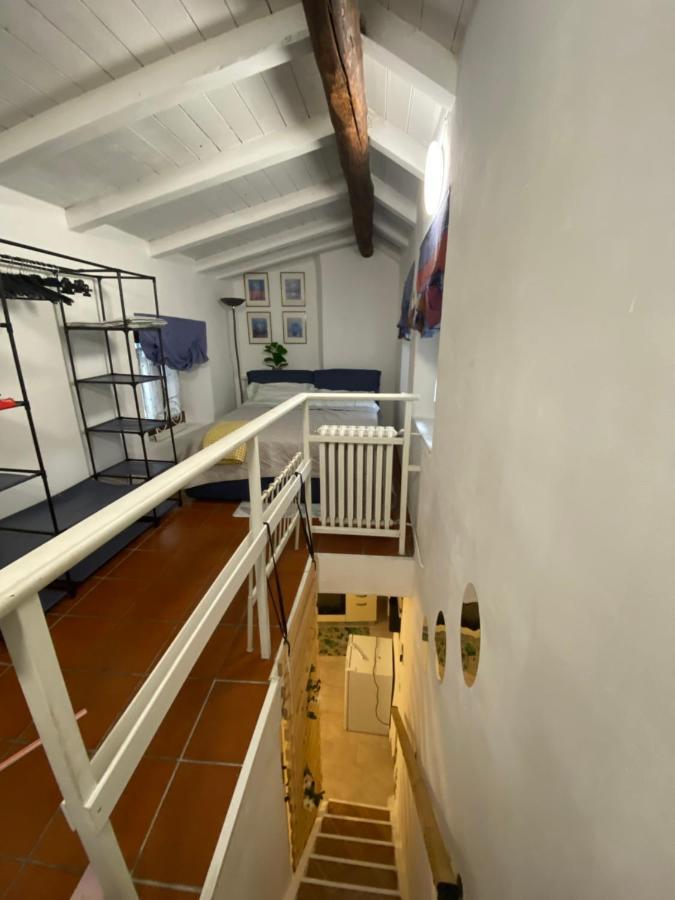 Casa Baiettini 9 Bed & Breakfast Intra Eksteriør bilde